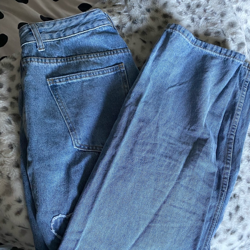 Patterned Mom Jeans - Picture 3 of 3